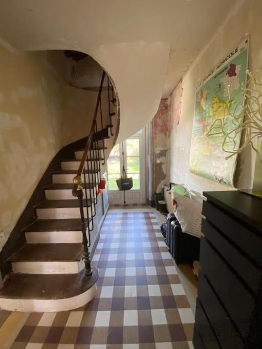 Maison Leocha Sablons-sur-Huisne Bagian luar foto