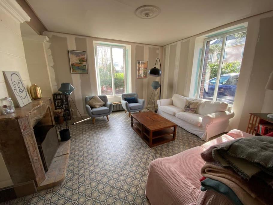 Maison Leocha Sablons-sur-Huisne Bagian luar foto